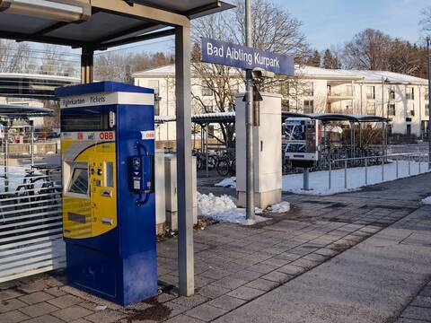 Bahnhof Haltestelle Kurpark Bad Aibling Fahrkartenautomat