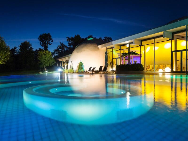 Außenbecken der Therme Bad Aibling.