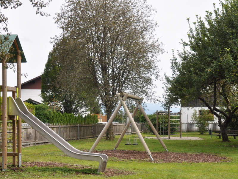 Spielplatz Spielgeräte Am Kreuth Harthausen