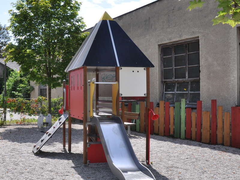 Spielplatz Spielgeräte am Maximiliansplatz