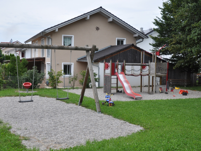 Spielplatz Spielgeräte Hafnerstraße Ellmosener Wies