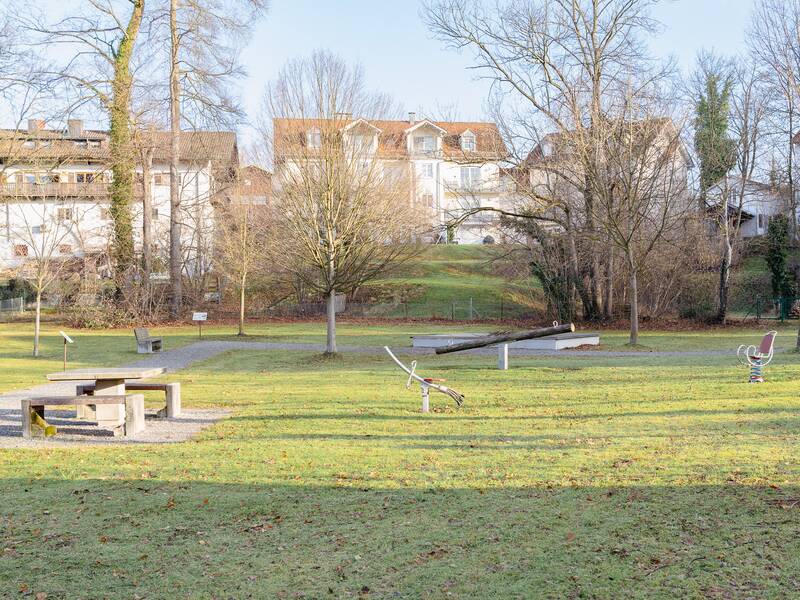 Spielgeräte Spielplatz im Stadtpark Bad Aibling